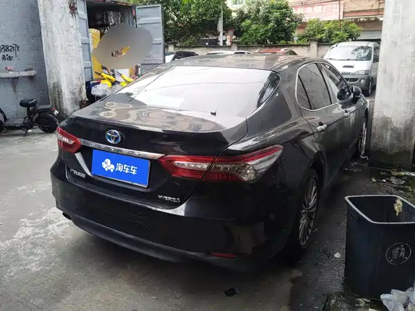 Toyota Camry 2019