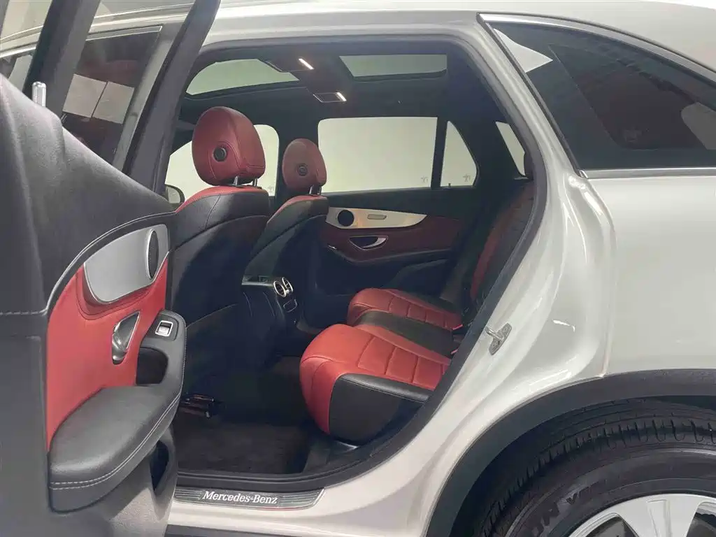 Mercedes-Benz GLC 2020 — фото 15