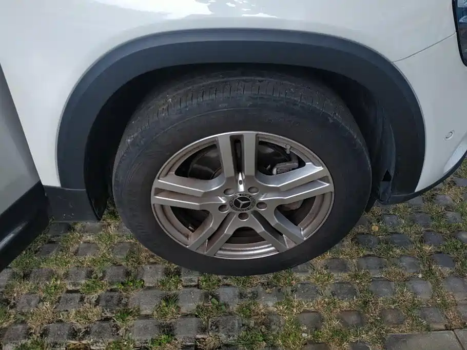 Mercedes-Benz GLB 2021