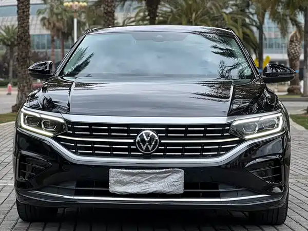 Volkswagen Passat 2022