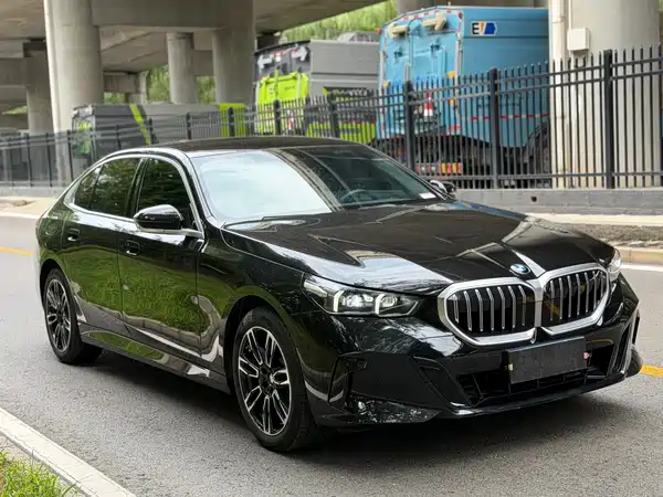 BMW 5 Series 2025