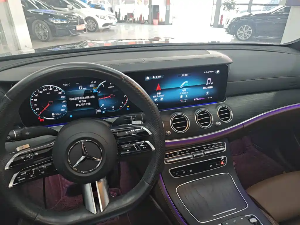 Mercedes-Benz E-Class 2023 — фото 10