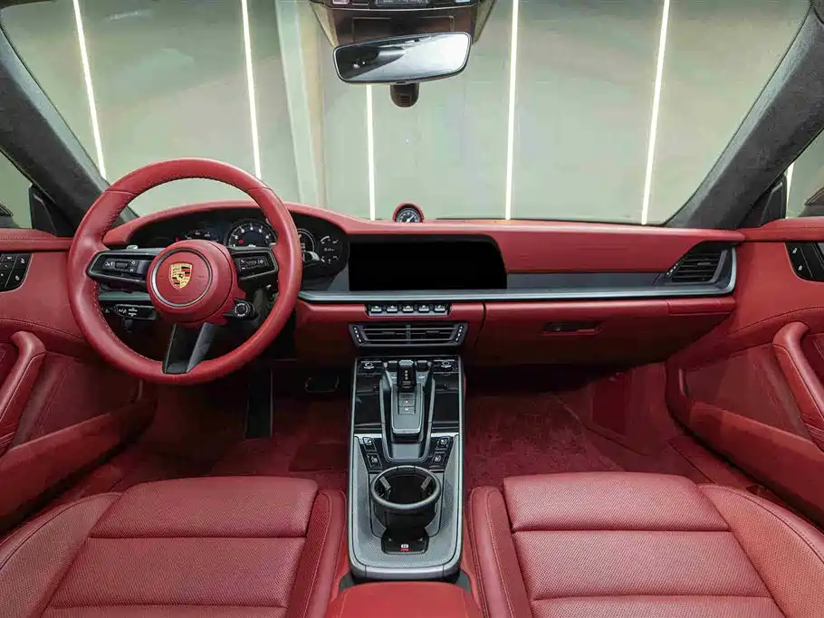 Porsche 911 2022 — фото 17