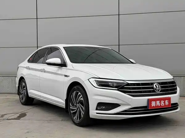 Volkswagen Sagitar 2022