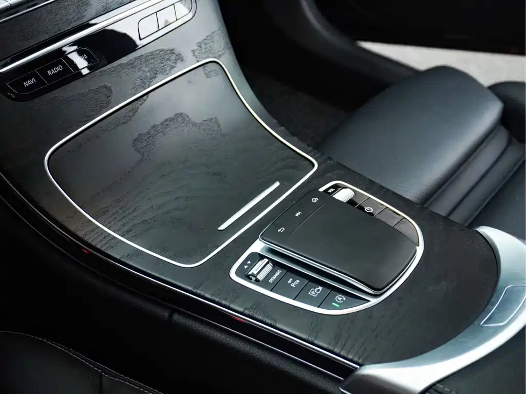 Mercedes-Benz C-Class 2019 — фото 19