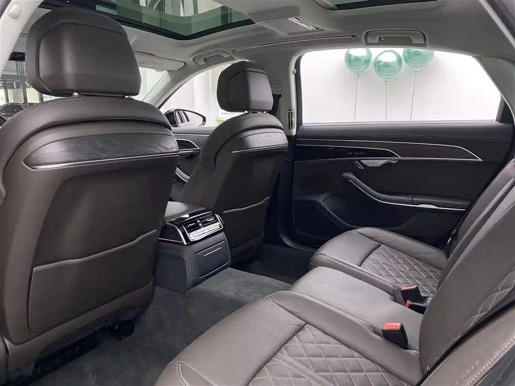 Audi A8 2023