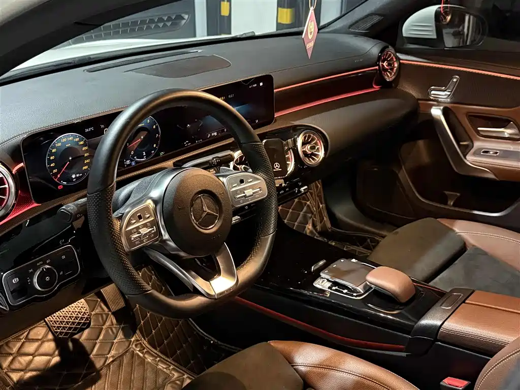 Mercedes-Benz A-Class 2020 — фото 41