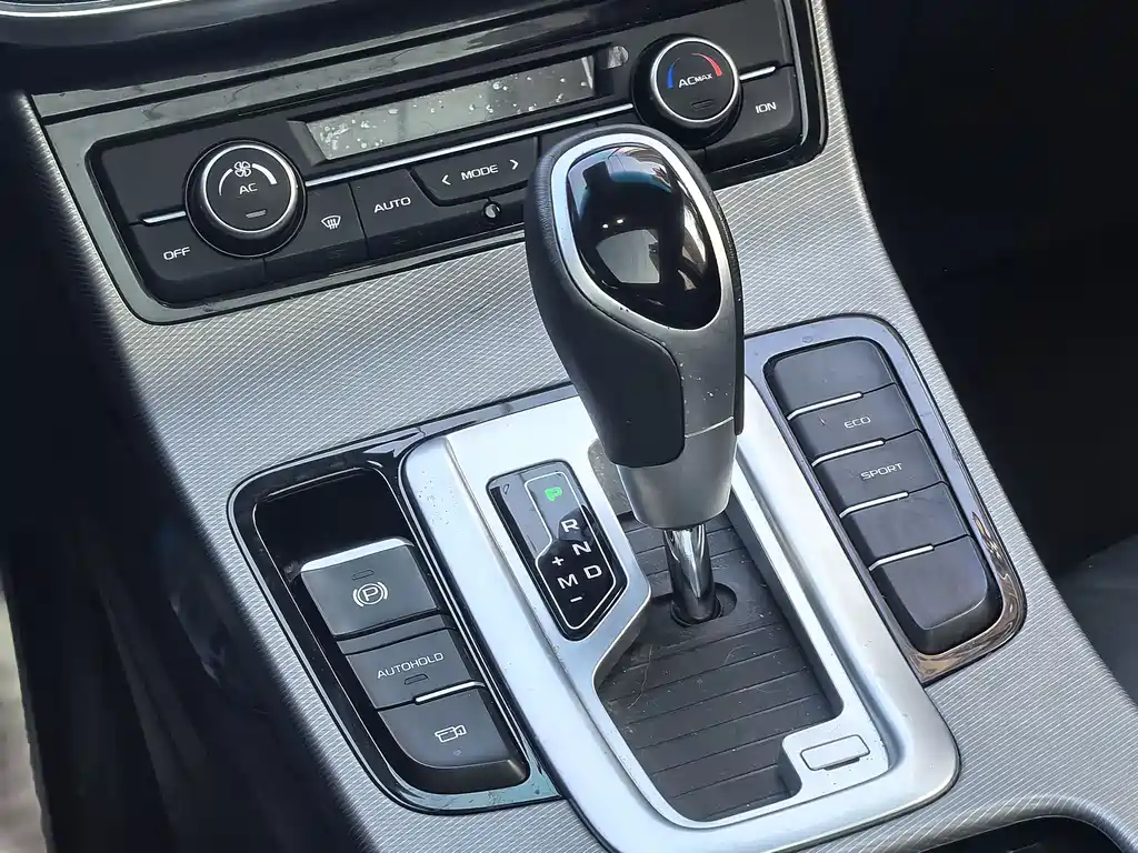 Geely Emgrand GS 2019 — фото 11