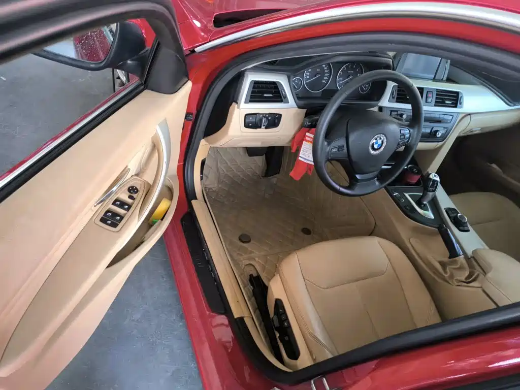 BMW 3 Series 2015 — фото 12
