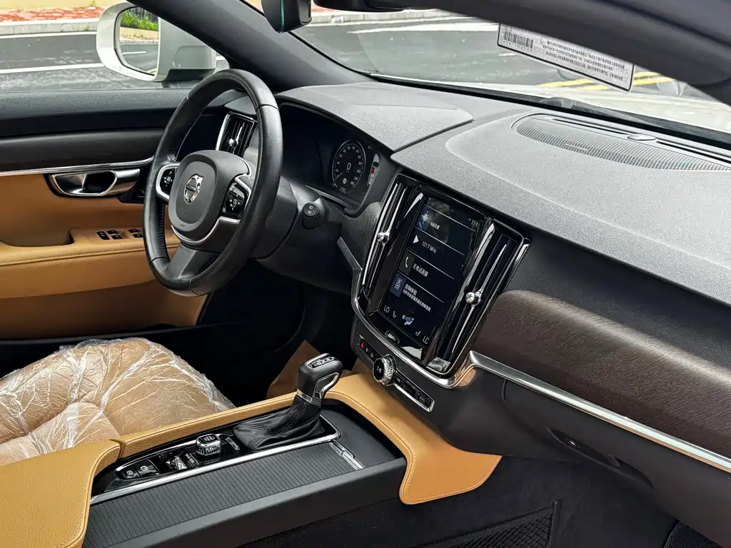 Volvo V90 2019 — фото 17