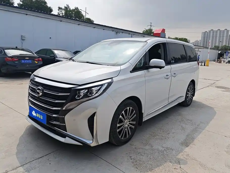 GAC Trumpchi M8 2023 — фото 1