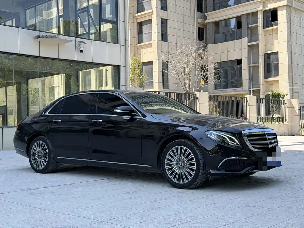 Mercedes-Benz E-Class 2018 — фото 3