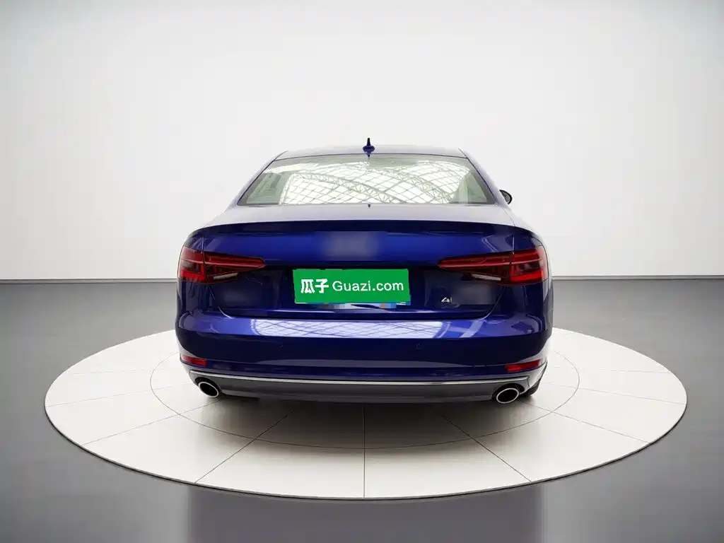 Audi A4L 2018