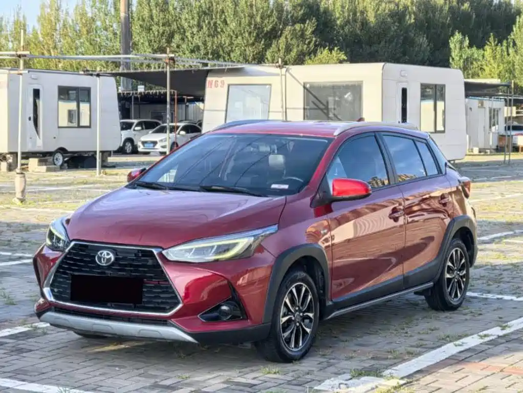 Toyota Yaris L 2022