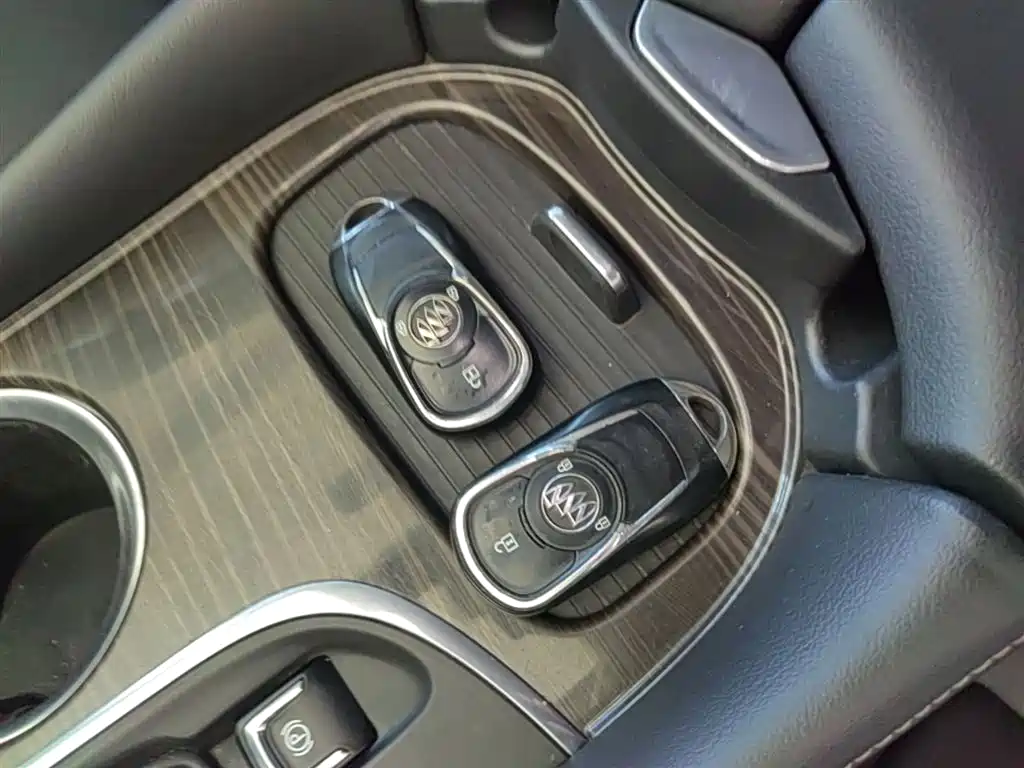 Buick Envision Plus 2019 — фото 9