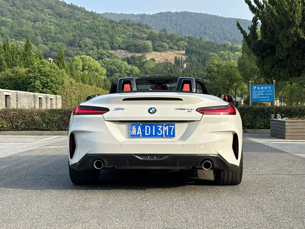 BMW Z4 2022 — фото 12