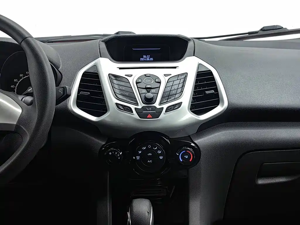 Ford EcoSport 2015 — фото 12