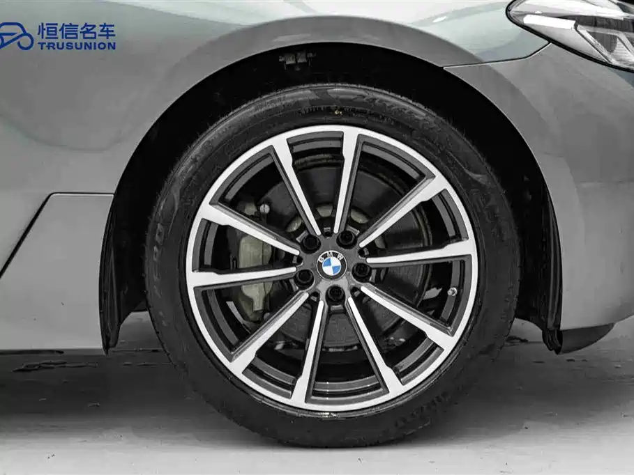 BMW 6 Series GT 2022 — фото 11