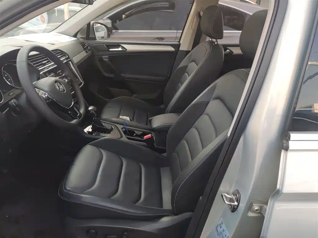 Volkswagen Tiguan L 2019 — фото 7