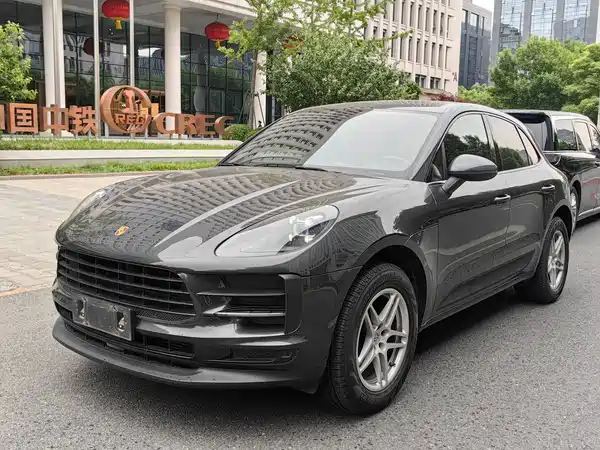 Porsche Macan 2020