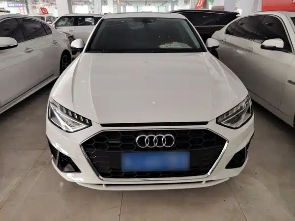 Audi A4L 2020