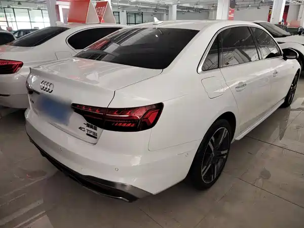Audi A4L 2020