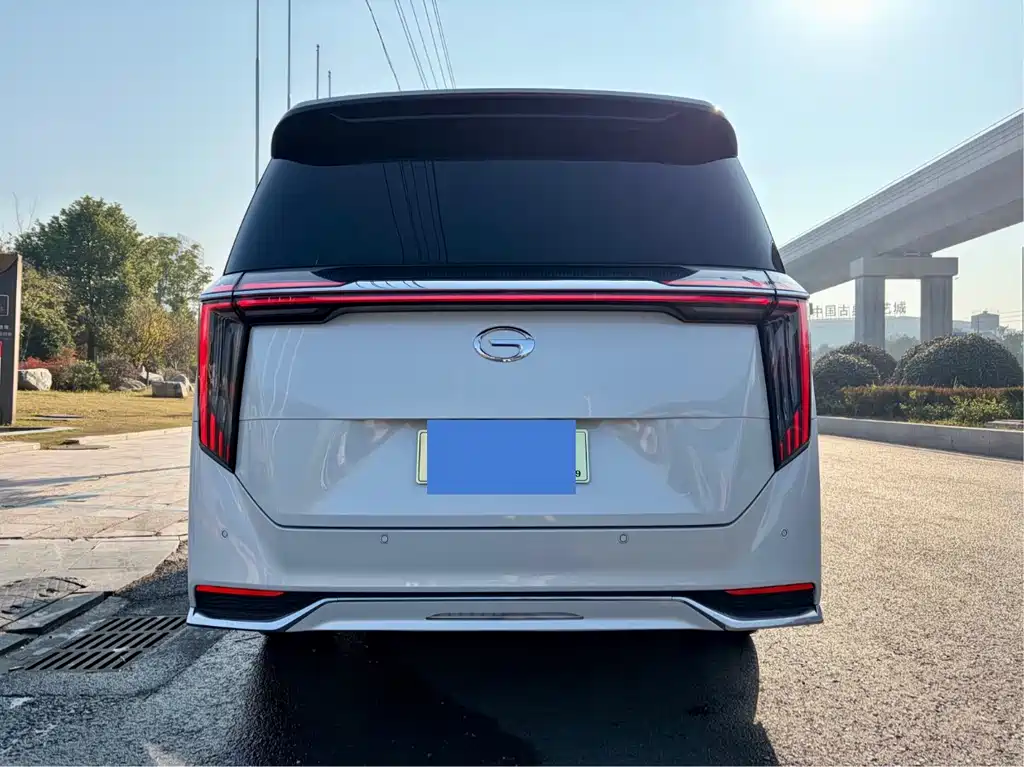 GAC Motor Trumpchi M8 2023 — фото 6