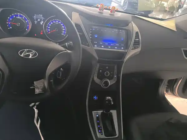 Hyundai Elantra Langdong 2017