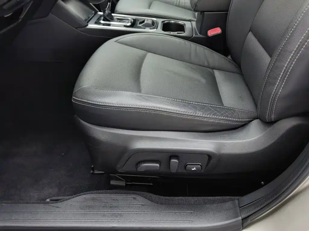 Subaru Outback 2015 — фото 20
