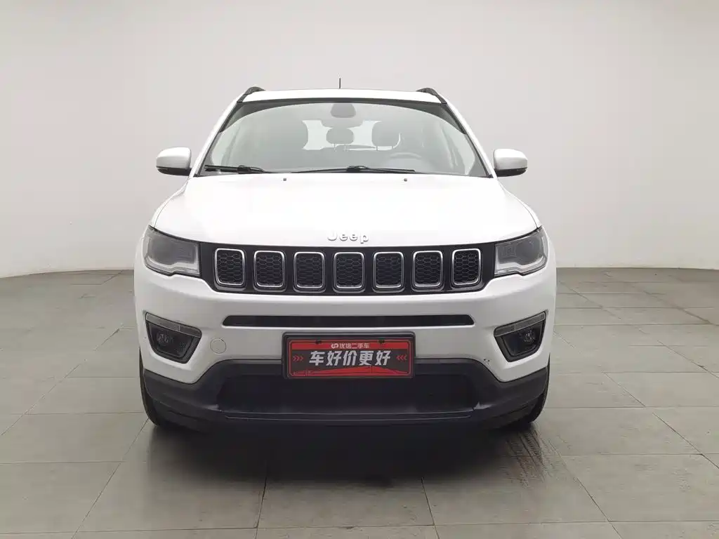 Jeep Compass 2017 — фото 3