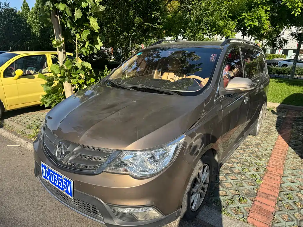 Baojun 730 2014