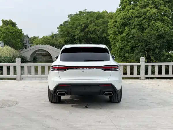 Porsche Macan 2023