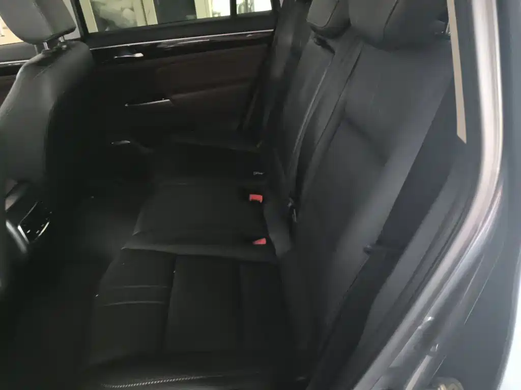 GAC Motor Trumpchi GS8 2017 — фото 13