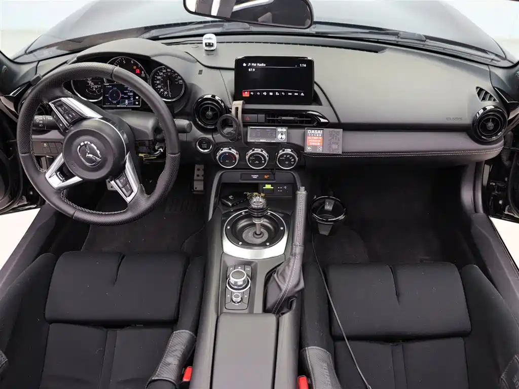 Mazda MX-5 2023 — фото 13