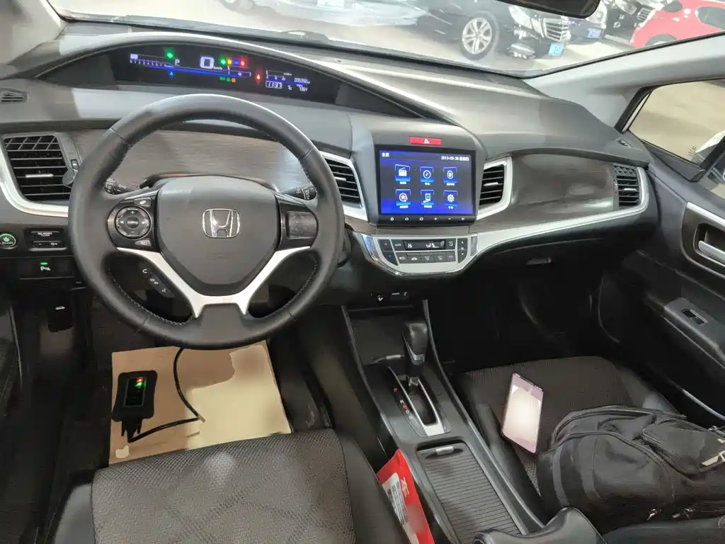 Honda Jade 2017 — фото 10