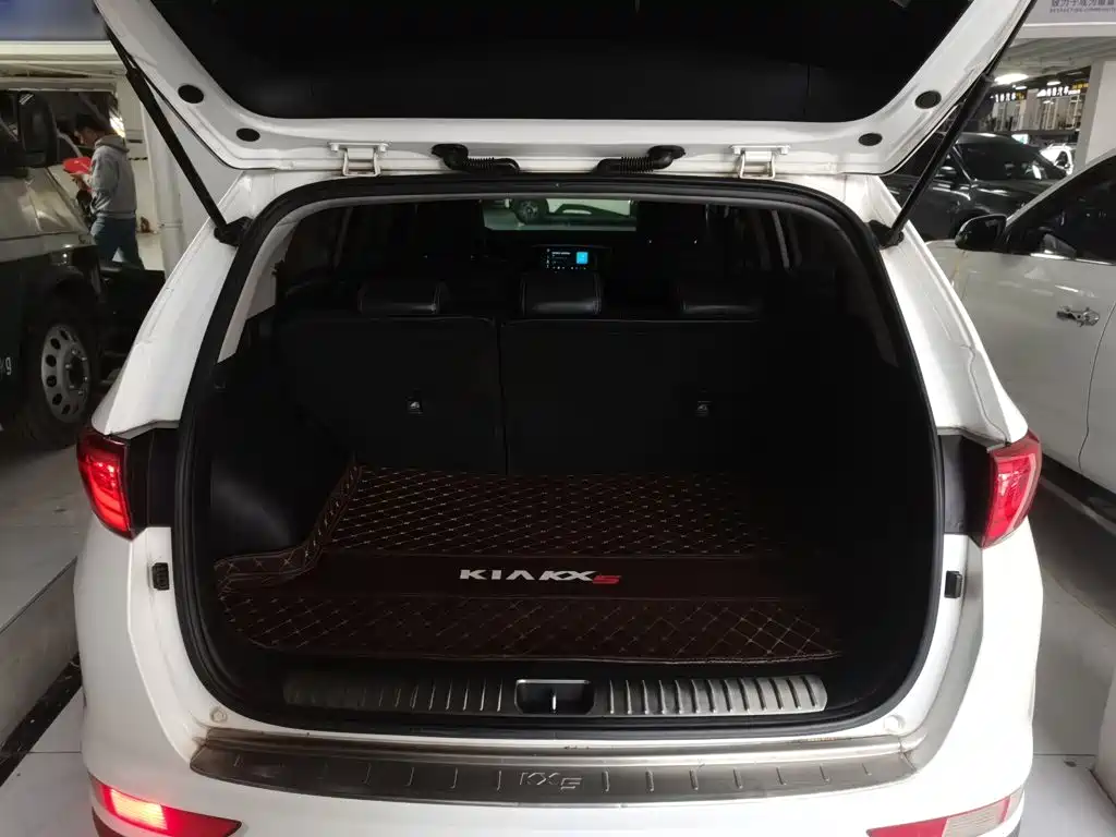 Kia KX5 2016 — фото 14