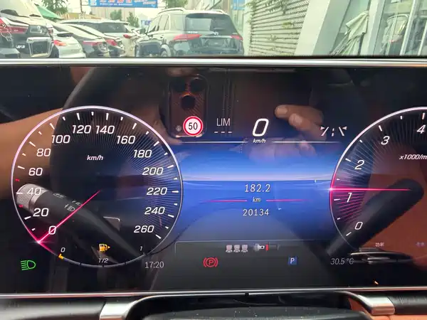 Mercedes-Benz S-Class 2024