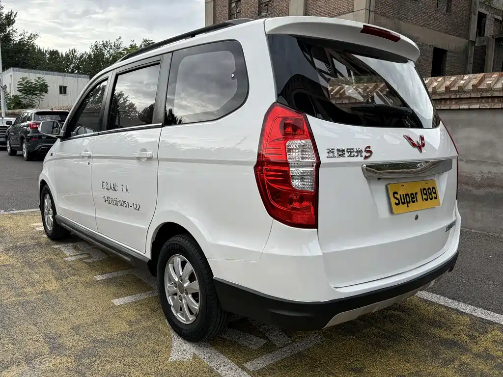 Wuling Hongguang 2014 — фото 4