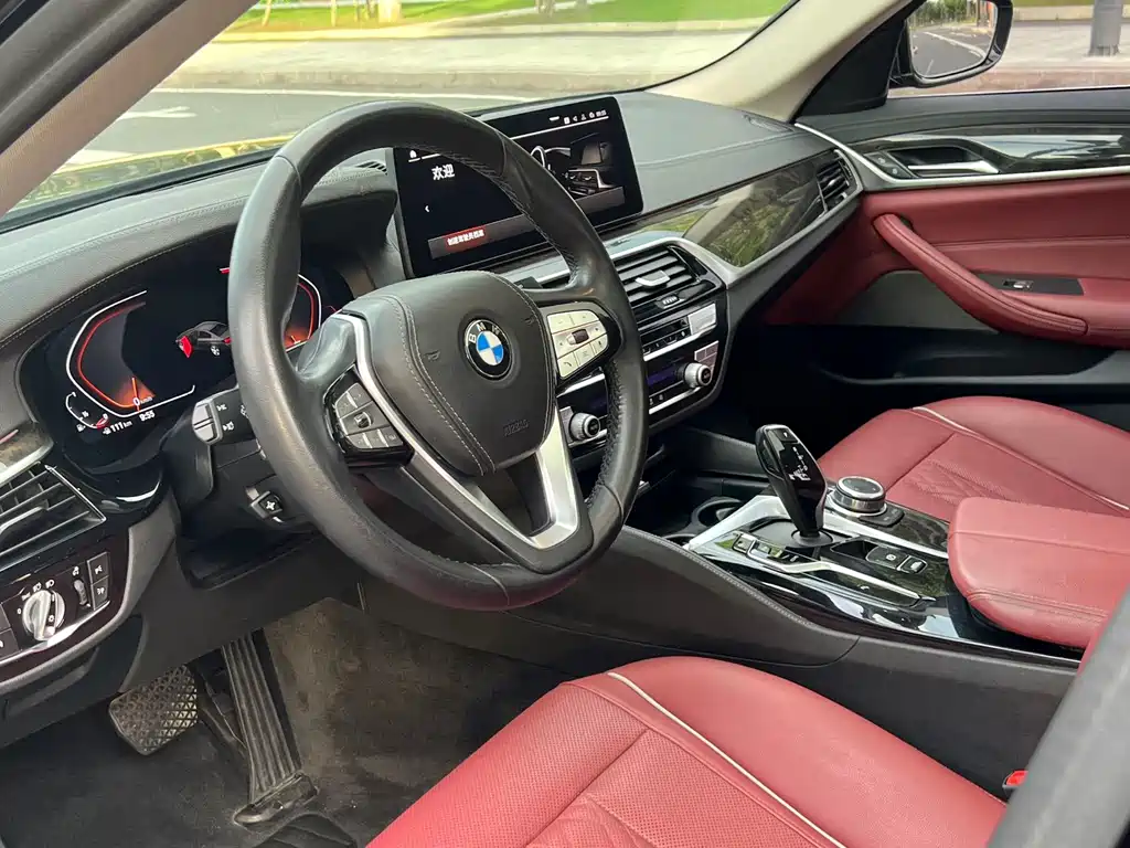 BMW 5 Series 2022