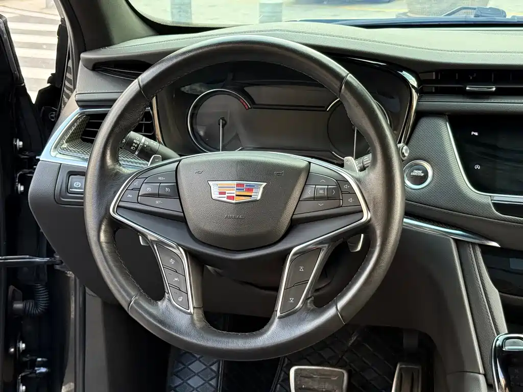 Cadillac XT5 2022 — фото 30