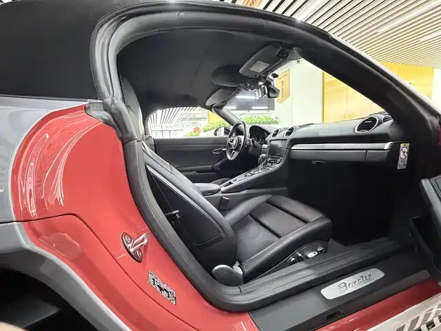 Porsche 718 2018 — фото 16