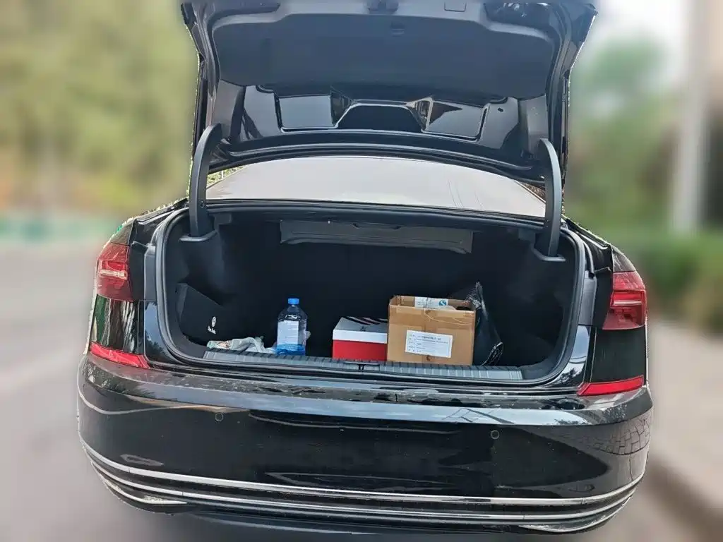 Volkswagen Passat 2019 — фото 16