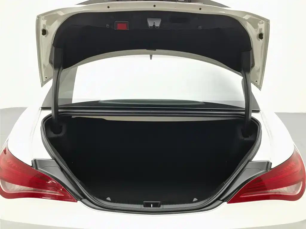 Mercedes-Benz CLA 2016 — фото 16