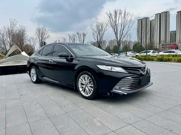 Toyota Camry 2019