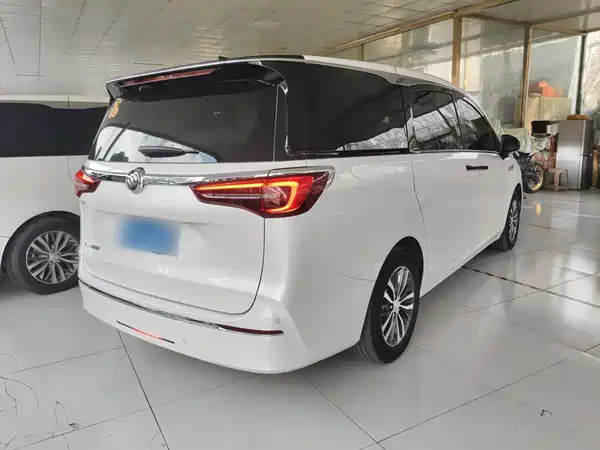 Buick GL8 2023