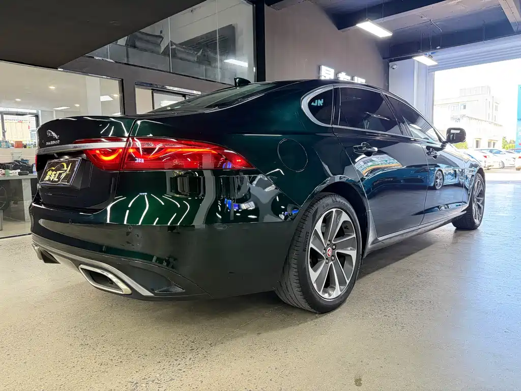 Jaguar XFL 2023 — фото 13