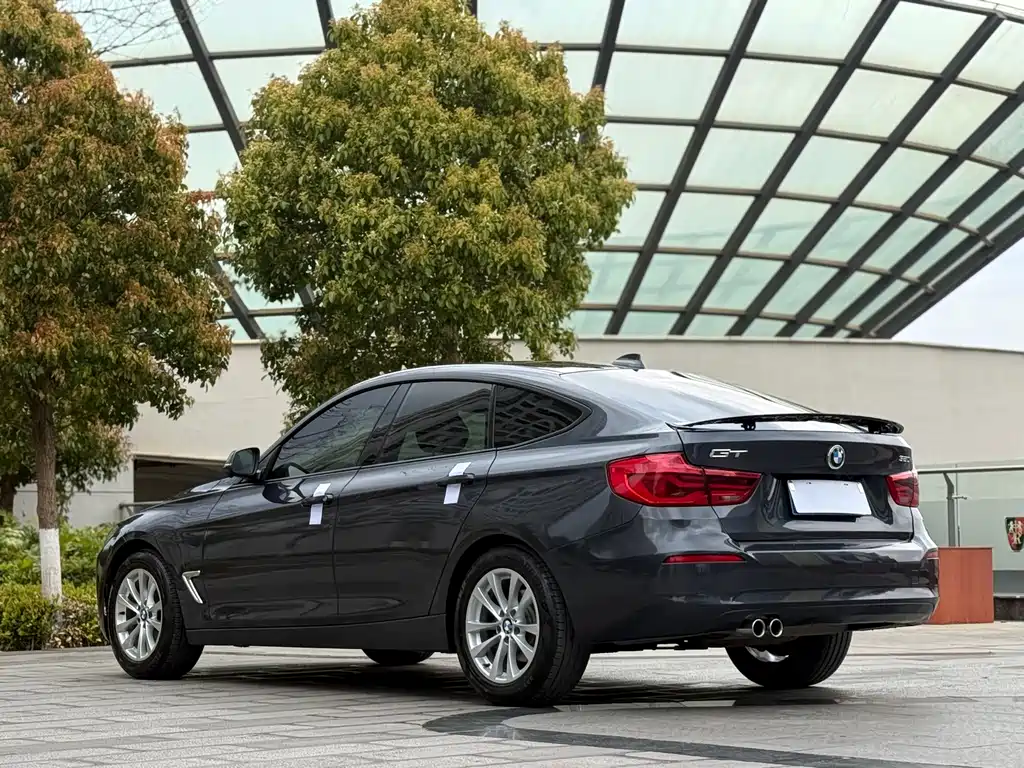 BMW 3 Series GT 2017 — фото 9