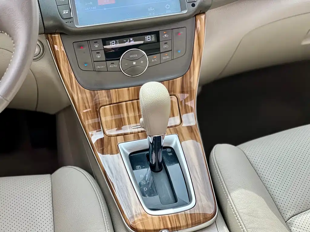 Nissan Sylphy 2015 — фото 40