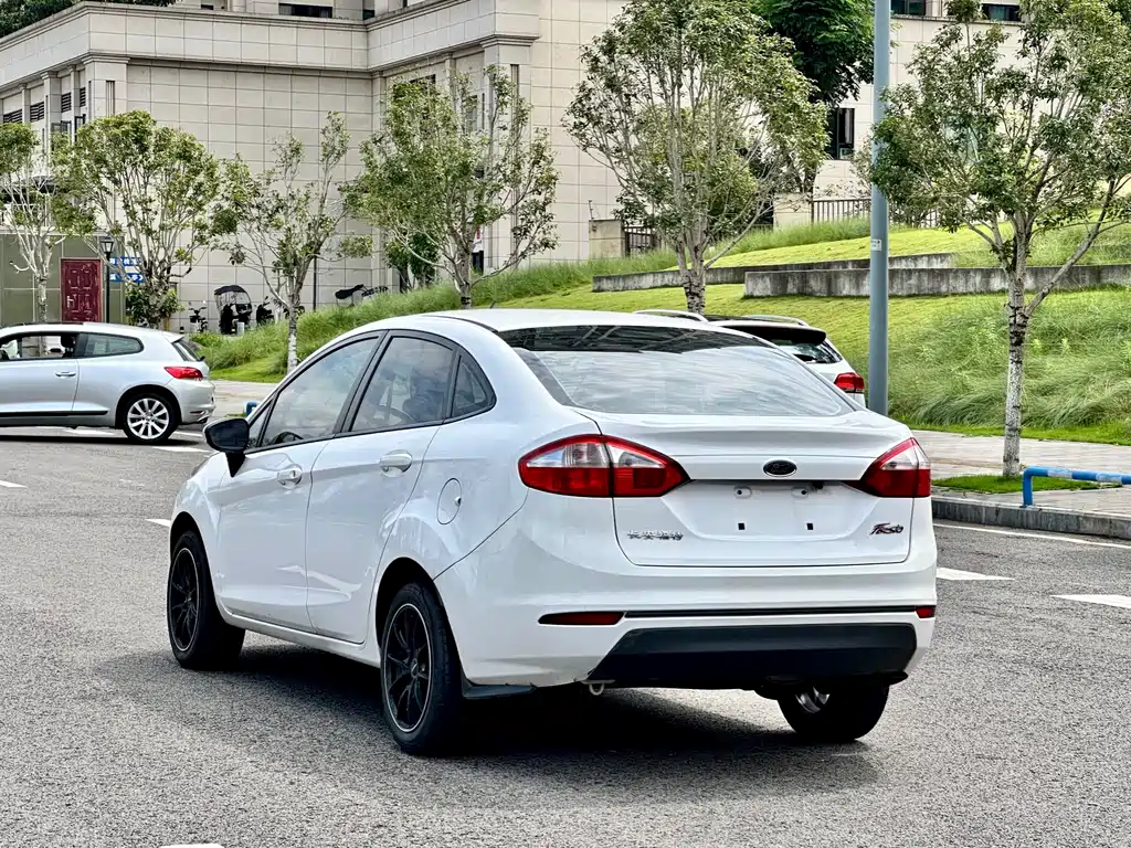 Ford Fiesta 2014