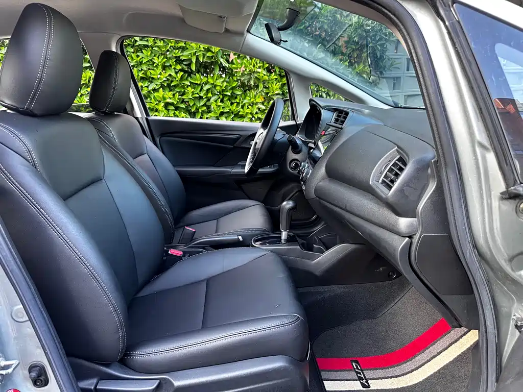 Honda Fit 2016 — фото 20
